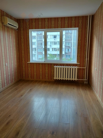 
   Продам 3-комнатную, 76.9 м², Калинина ул, 13к58

. Фото 2.