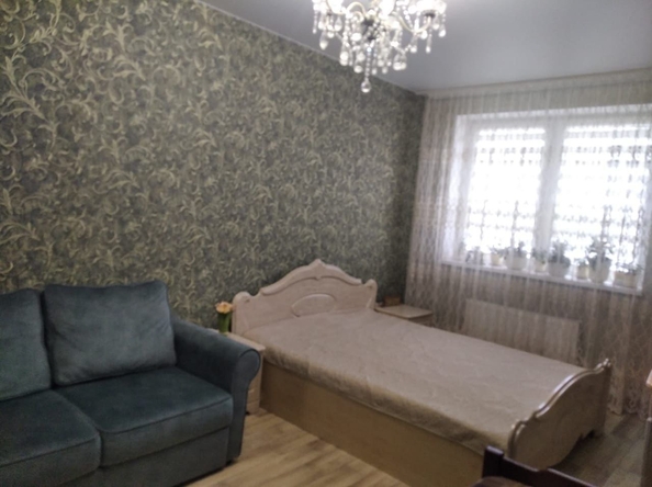 
   Продам 1-комнатную, 35 м², Верхняя дорога ул, 151к4

. Фото 1.