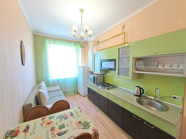 
   Продам 1-комнатную, 41 м², Самбурова ул, 236

. Фото 8.