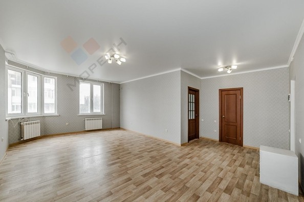 
   Продам 2-комнатную, 67.7 м², Бабушкина ул, 295

. Фото 7.