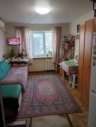 
   Продам комнату, 9 м², Атарбекова ул, 52

. Фото 1.