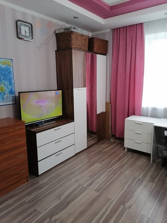 
   Продам 2-комнатную, 64.3 м², Казбекская ул, 9

. Фото 3.
