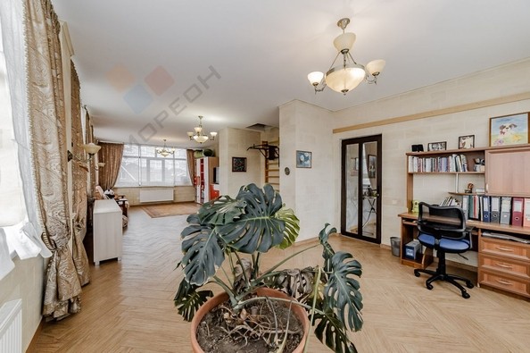 
   Продам дом, 370 м², Краснодар

. Фото 28.