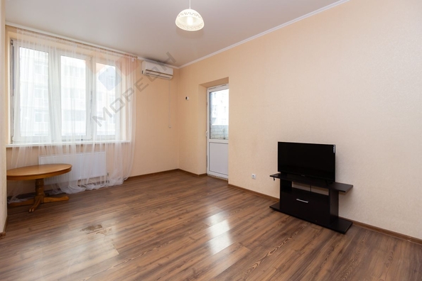 
   Продам 1-комнатную, 35.6 м², Селезнева ул, 4/15к1

. Фото 1.