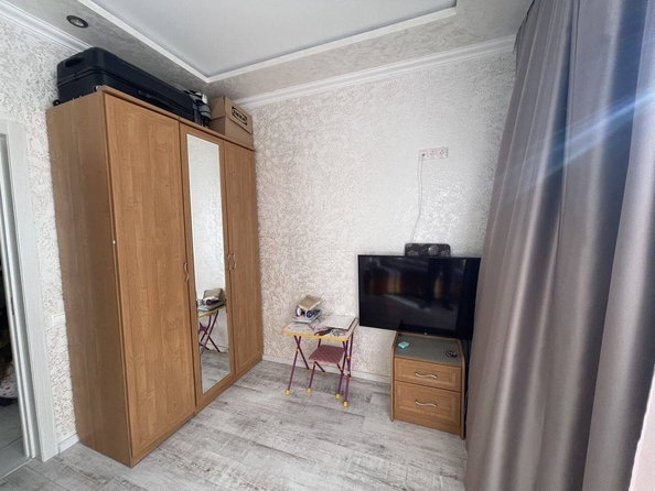 
   Продам 2-комнатную, 42 м², Школьная ул, 15

. Фото 10.