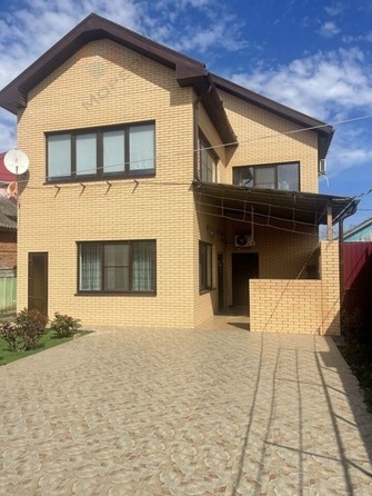 
   Продам дом, 300 м², Краснодар

. Фото 1.