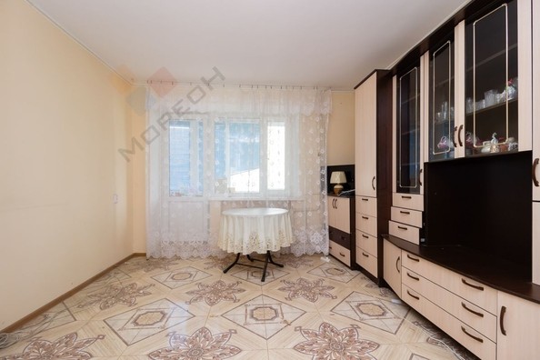 
   Продам 1-комнатную, 31.8 м², Ставропольская ул, 215/1

. Фото 2.