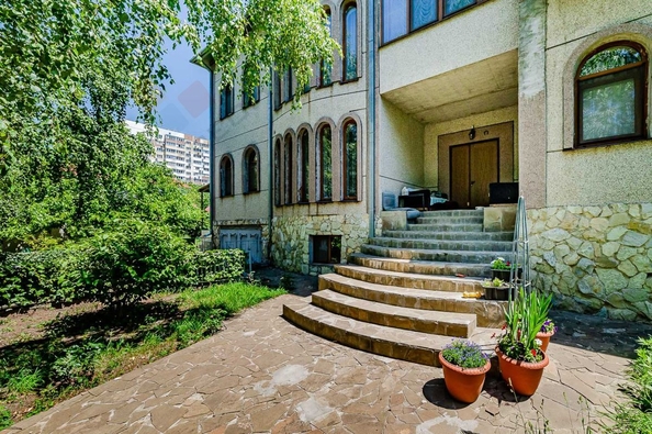 
   Продам дом, 526 м², Краснодар

. Фото 6.