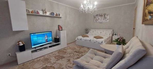 
   Продам 2-комнатную, 65 м², Ленина ул, 227

. Фото 4.