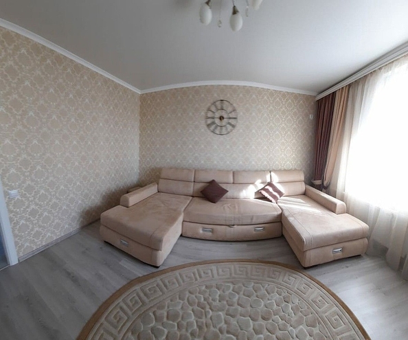 
   Продам 2-комнатную, 63 м², Астраханская ул, 76

. Фото 2.