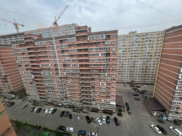 
   Продам 2-комнатную, 63.1 м², Заполярная ул, 37к2

. Фото 18.