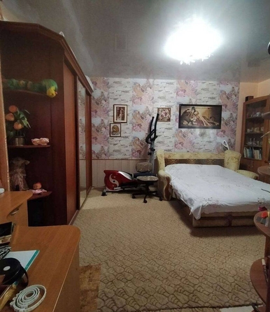 
   Продам 2-комнатную, 41.8 м², Пластунская ул, 32

. Фото 3.