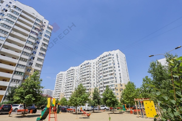 
   Продам 2-комнатную, 53.3 м², Артюшкова В.Д. ул, 21

. Фото 22.