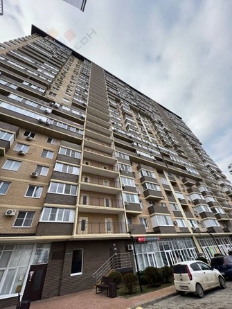 
   Продам 2-комнатную, 66.9 м², Бородинская ул, 156/2

. Фото 4.