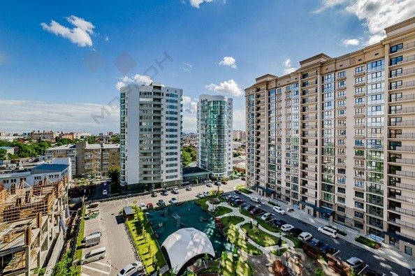 
   Продам 1-комнатную, 44.5 м², Дзержинского ул, 95

. Фото 2.