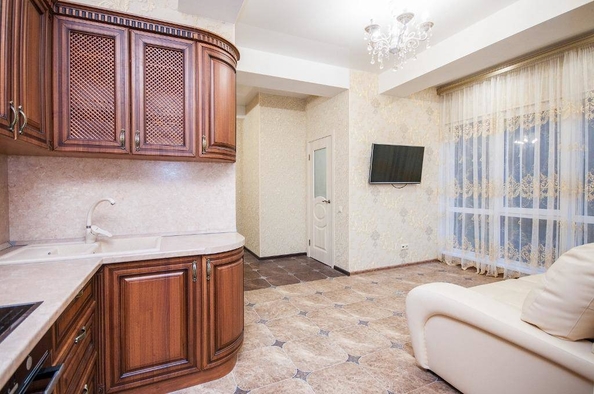 
   Продам 2-комнатную, 49.5 м², Следопытов ул, 6

. Фото 2.