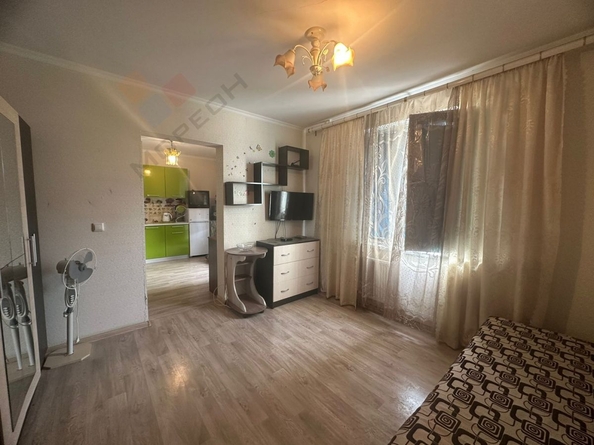 
   Продам 1-комнатную, 30.1 м², Черкасская ул, 60/1

. Фото 2.