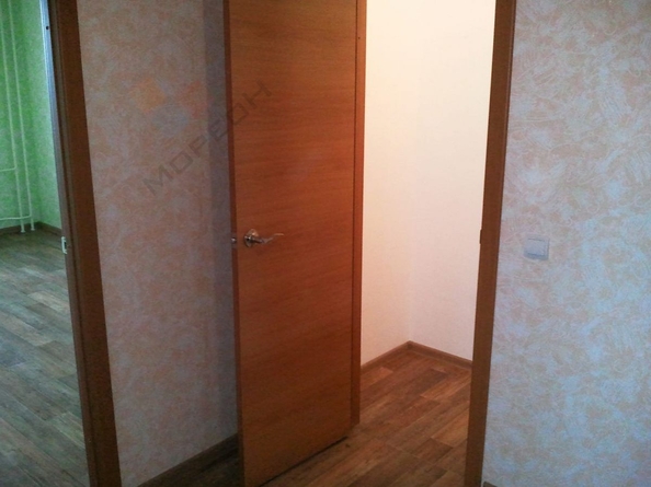 
   Продам 2-комнатную, 72 м², Александра Покрышкина ул, 2/1

. Фото 4.