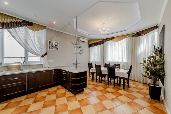 
   Продам дом, 264 м², Краснодар

. Фото 14.