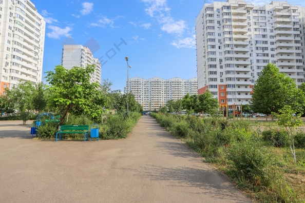 
   Продам 2-комнатную, 56.4 м², Артюшкова В.Д. ул, 27

. Фото 17.