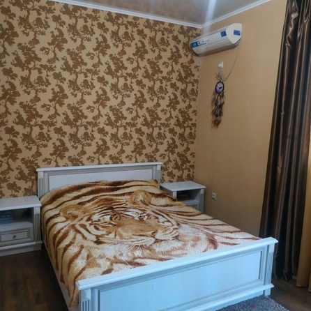 
   Продам 3-комнатную, 85 м², 70-летия Октября ул, 1

. Фото 3.