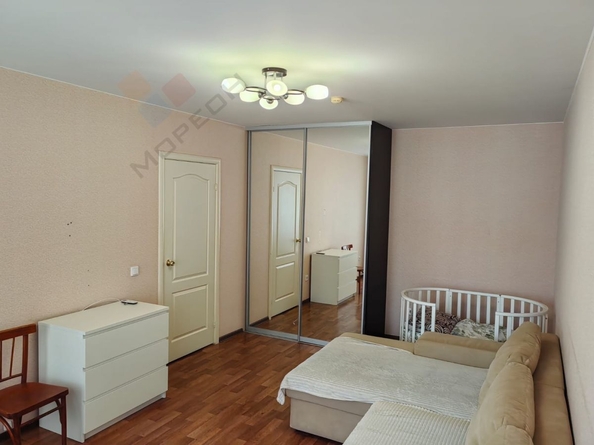 
   Продам 1-комнатную, 37.4 м², Героев-Разведчиков ул, 28

. Фото 2.