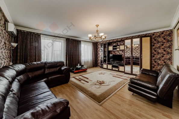 
   Продам дом, 400 м², Краснодар

. Фото 11.