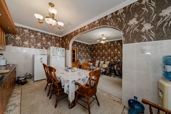 
   Продам дом, 400 м², Краснодар

. Фото 15.