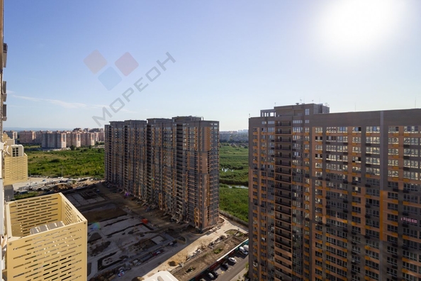 
   Продам 1-комнатную, 40.5 м², Мачуги В.Н. ул, 166Ак2

. Фото 39.