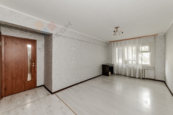 
   Продам 3-комнатную, 59.1 м², Гагарина ул, 87

. Фото 4.