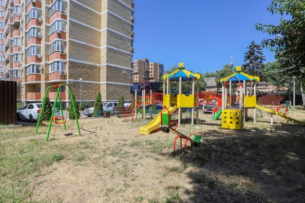 
   Продам 2-комнатную, 56 м², Старокубанская ул, 2/5

. Фото 18.