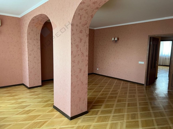 
   Продам 4-комнатную, 109.3 м², Гимназическая ул, 60

. Фото 3.