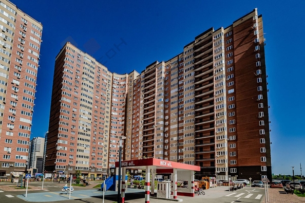 
   Продам 1-комнатную, 36.4 м², Героя Яцкова И.В. ул, 19к2

. Фото 37.