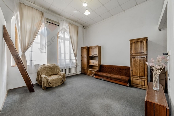 
   Продам 1-комнатную, 39 м², Рашпилевская ул, 17

. Фото 1.