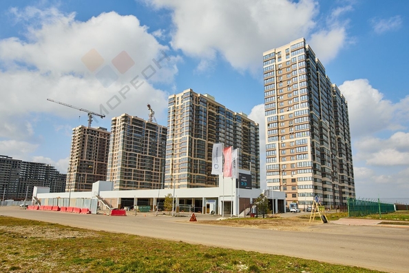 
   Продам 1-комнатную, 36 м², Западный Обход ул, 41к1

. Фото 35.