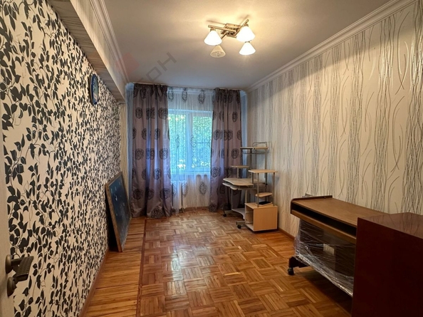 
   Продам 4-комнатную, 75.6 м², Айвазовского ул, 75

. Фото 9.