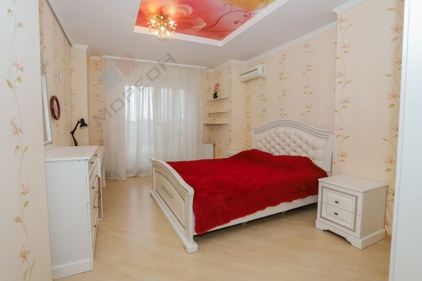 
   Продам 4-комнатную, 150.5 м², Гаражная ул, 67

. Фото 17.