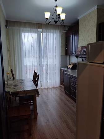 
   Продам 2-комнатную, 77 м², Грибоедова ул, д 9

. Фото 3.