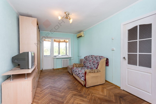 
   Продам 2-комнатную, 41.8 м², Курчатова ул, 10

. Фото 3.