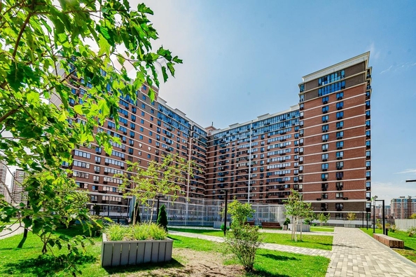 
   Продам 2-комнатную, 38.6 м², Западный Обход ул, 57к1

. Фото 20.