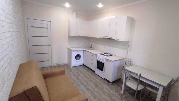 
   Продам 1-комнатную, 44 м², Астраханская ул, 76

. Фото 3.