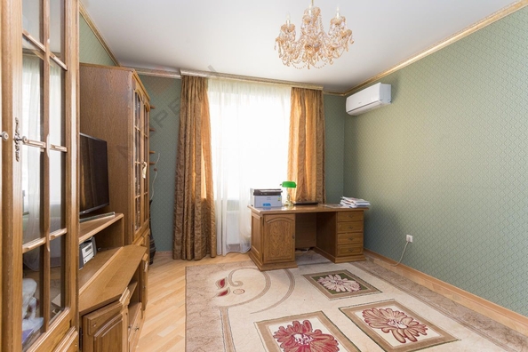 
   Продам дом, 187.4 м², Краснодар

. Фото 15.