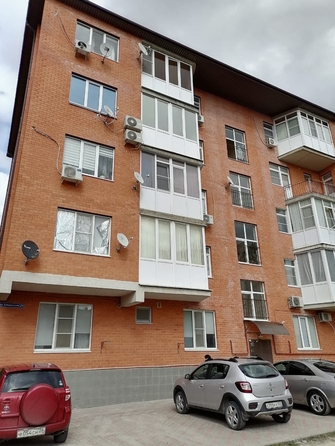 
   Продам 1-комнатную, 49 м², Кабардинская ул, д 21

. Фото 2.