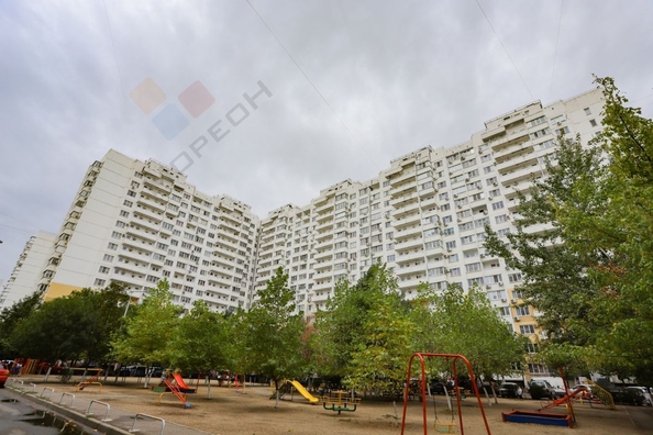 
   Продам 1-комнатную, 39.5 м², Карякина ул, 15

. Фото 16.