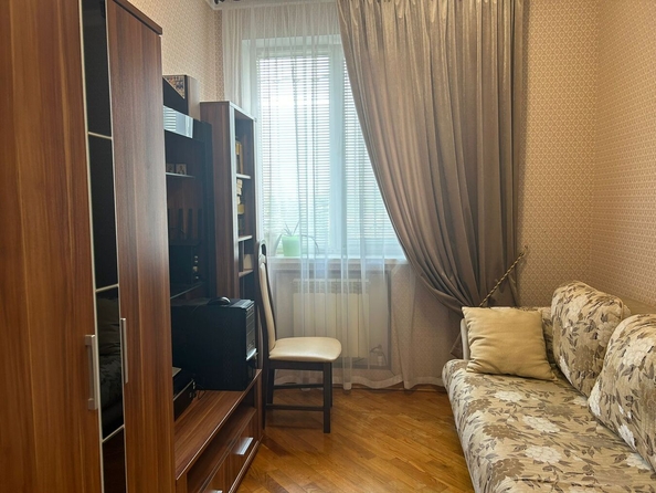 
   Продам 3-комнатную, 81 м², Спортивная ул, 37А

. Фото 7.