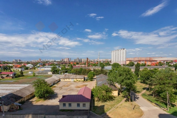 
   Продам 2-комнатную, 76 м², Филатова ул, 19/2

. Фото 21.