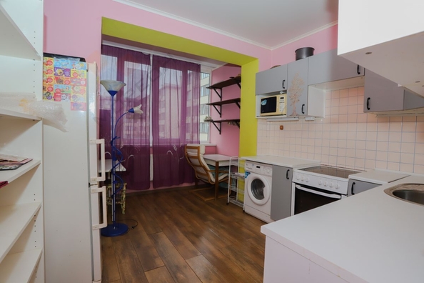 
   Продам 1-комнатную, 39.7 м², Сергея Есенина ул, 84Г

. Фото 10.