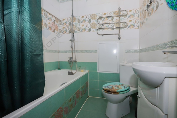 
   Продам 1-комнатную, 39.7 м², Сергея Есенина ул, 84Г

. Фото 13.