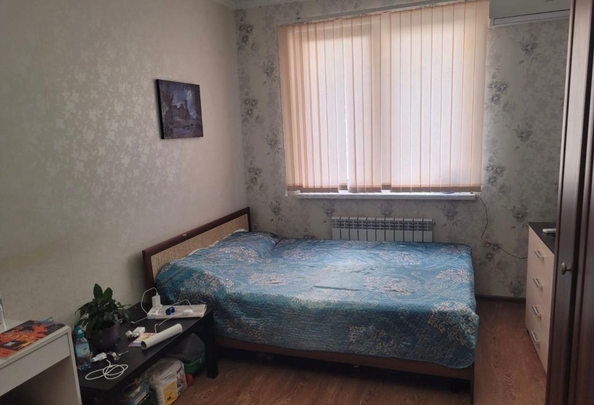 
   Продам 1-комнатную, 32 м², Парковая ул, 64Ак4

. Фото 1.