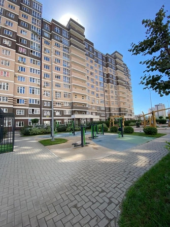 
   Продам 2-комнатную, 58.2 м², Мурата Ахеджака ул, 12к4

. Фото 2.